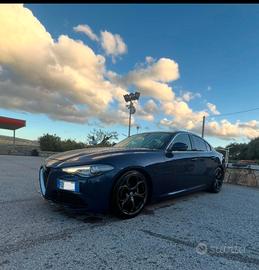 ALFA ROMEO GIULIA 2.2 180 AT8 Super