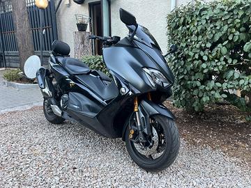 splendido Tmax 530 sx del 2018