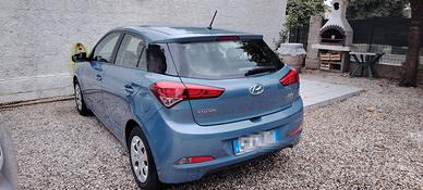 Hyundai i20 con solo 20000 km!