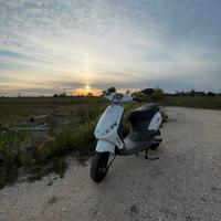 Piaggio zip 2t