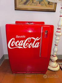 ghiacciaia coca cola
