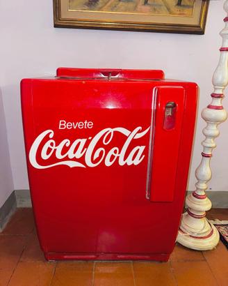 ghiacciaia coca cola