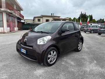 Toyota iQ 1.0