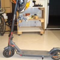monopattino usato pochissimo elettrico