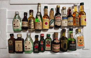 Mignon di liquori vintage