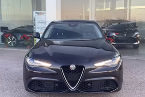 Alfa Romeo Giulia 2.2 Turbodiesel 210 CV AT8 AWD Q