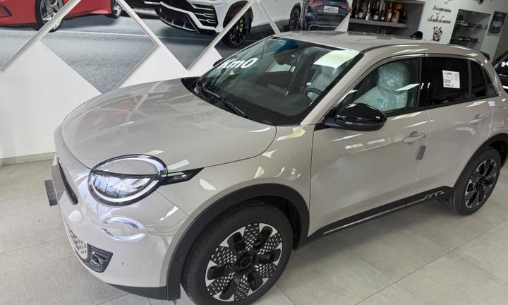 Fiat 600 Hybrid 145 CV DCT MHEV La Prima