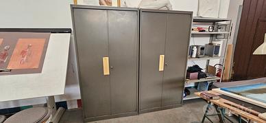 armadio metallico 