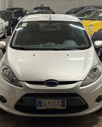 Ford Fiesta 1.4 5 porte Bz.- GPL Titanium