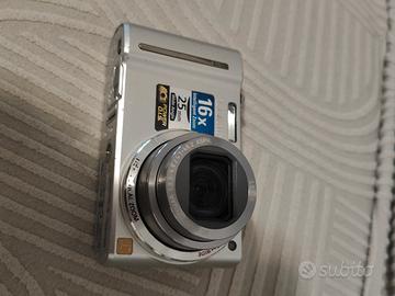 Panasonic Lumix DMC-TZ8 fotocamera y2k compatta