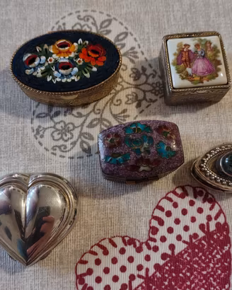 5 scatoline portapillole da collezione