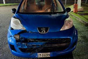 Peugeout 107- benzina - 110000km