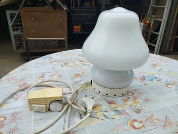 Lampada da tavolo funghetto 