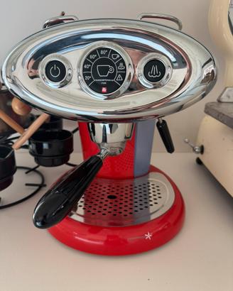 illy macchina da caffe’ con vapore  X7.1