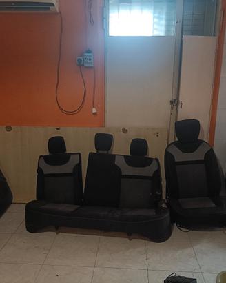tappezzeria dacia Duster  con pannelli