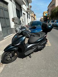 Beverly 400