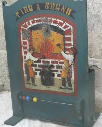 Antico tiro a segno a movimento meccanico