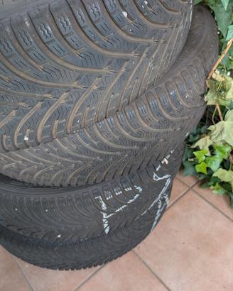 4 Gomme Invernali Krisalp HP3 -  205 / 55 /  R19