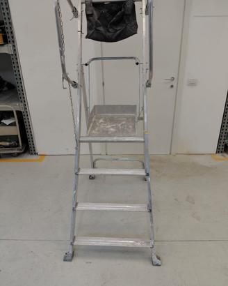 Scala professionale in alluminio con piattaforma