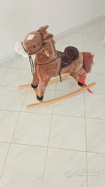 cavallino a dondolo