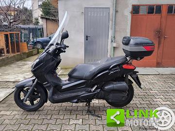 YAMAHA X-Max 125 i