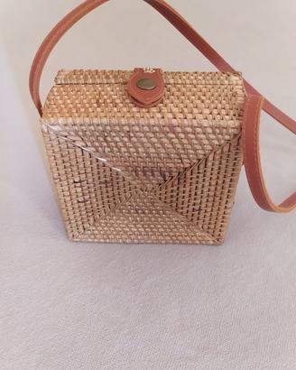 Borsetta artigianale in rattan
