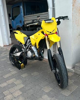 Suzuki RM 125 Motard