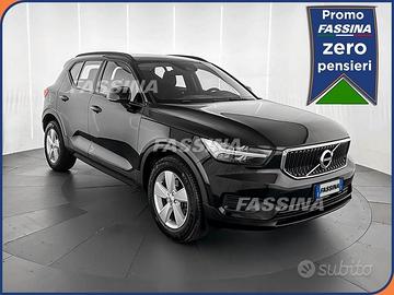 Volvo XC40 1.5 t3 Momentum Core 163cv