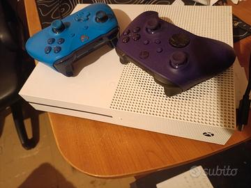 xbox one 1tb con due controller