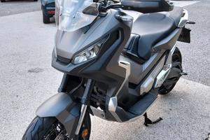X-ADV 750 - PARI AL NUOVO - SUPER -