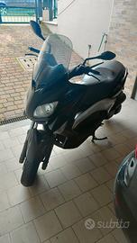 Yamaha Xmax 250