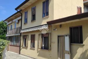 CASA INDIPENDENTE A CAMPAGNA LUPIA