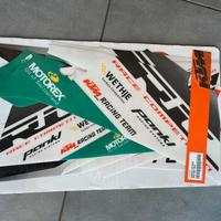 KIT DELLE GRAFICHE FACTORY KTM RC 125/390 DAL 2014