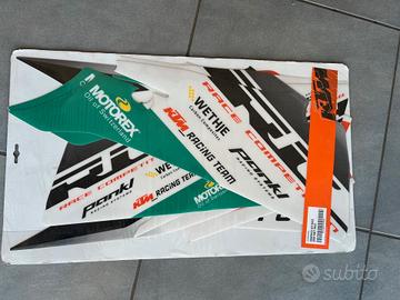 KIT DELLE GRAFICHE FACTORY KTM RC 125/390 DAL 2014