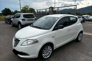 Lancia Ypsilon 1.2 69 CV 5 porte S&S Gold