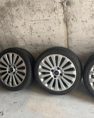 CERCHI IN LEGA FORD INVERNALI  195/45/R16 84V