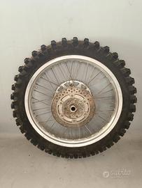 Cerchio posteriore Yamaha yz 96/01 non rotto