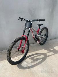 Commencal supreme v4.2
