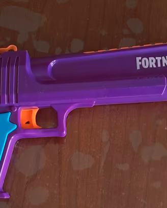 Pistola ad acqua  Nerf  fortnite 