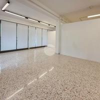 NEGOZIO A MARTINENGO