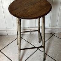 Sgabello/tavolino industriale