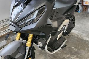 Pari al nuovo xadv 750 travel