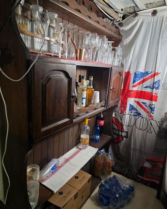 mobile bar in legno