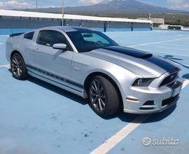 Ford mustang 3.7 305cv anno 2014