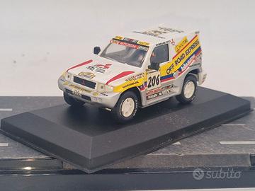 MITSUBISHI Pajero 4x4 n° 206 - Edicola - 1/43