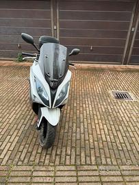 Kymco 300 scooter