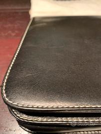 Max e co. Busta pelle nera a mano