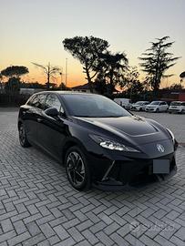 MG4 LUXURY 64kw