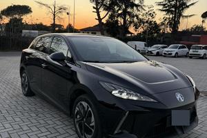 MG4 LUXURY 64kw
