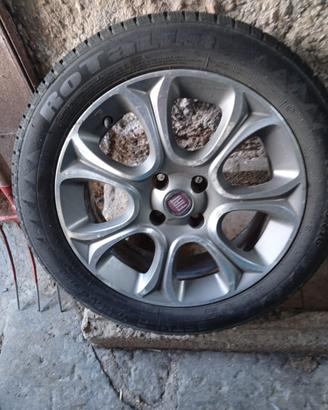 Cerchi da 16 pollici Fiat Punto Evo